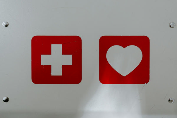 Basic Surface-Mounted AED Cabinet