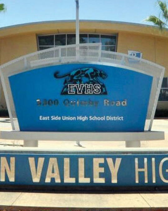 The entrance sign of a public high school